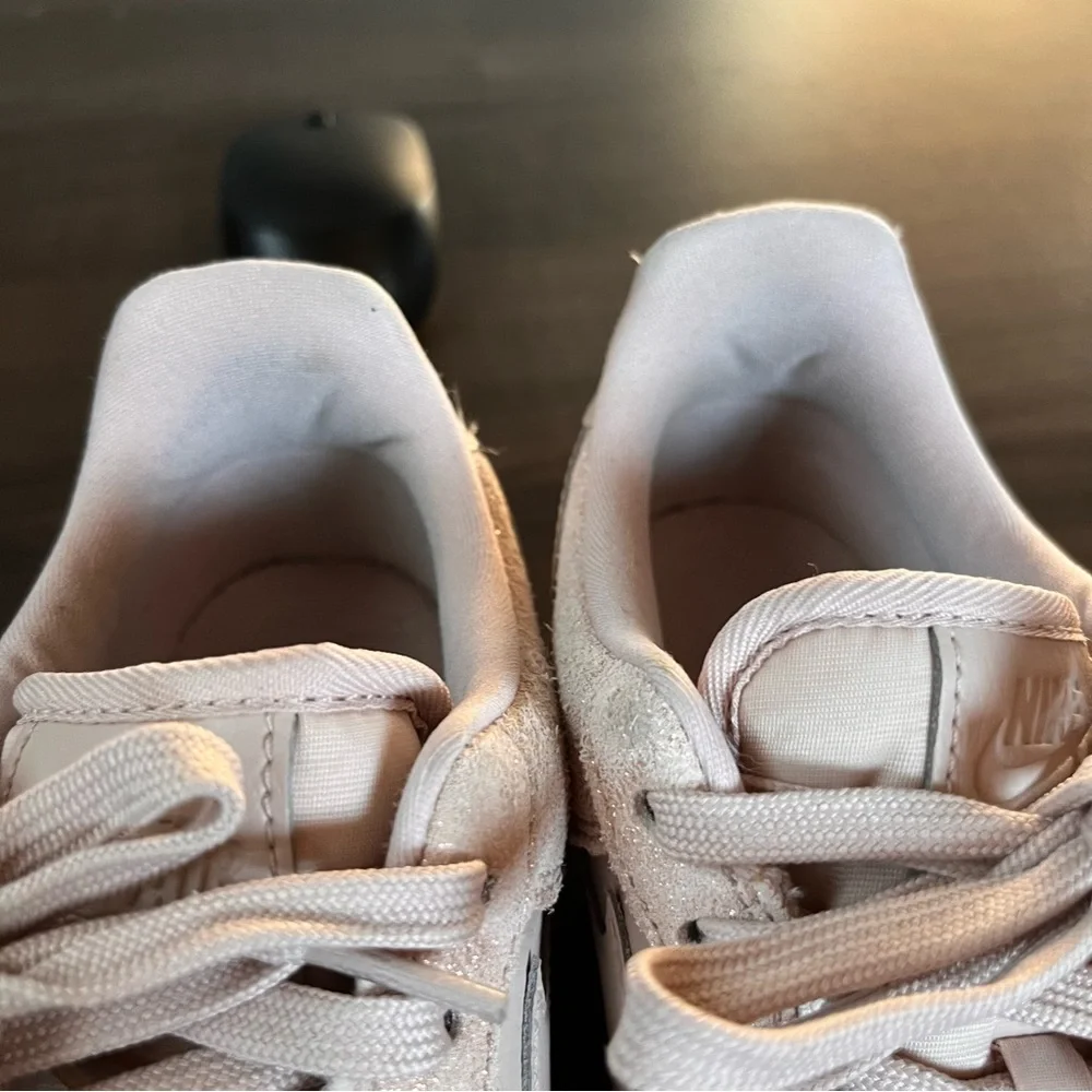 Nike Air Force 1 rose gold shimmer size 7 - Picture 13 of 16